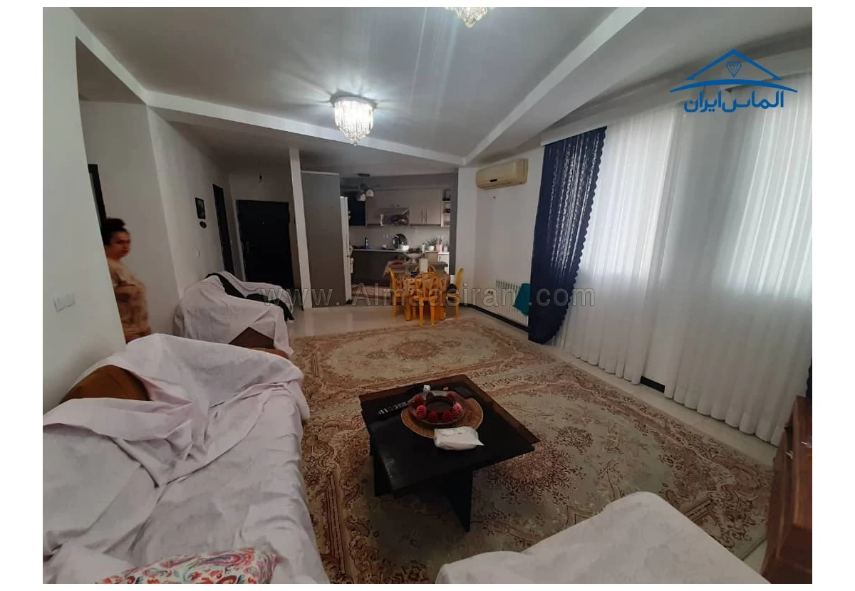 آپارتمان تمیز 81 متری در شهرک نارنجستان
